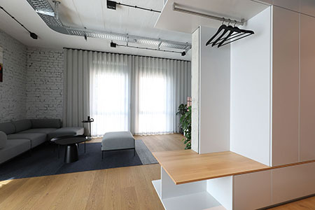 Jüschke Innenarchitektur und Architektur: Loft | Frankfurt - Garderobe